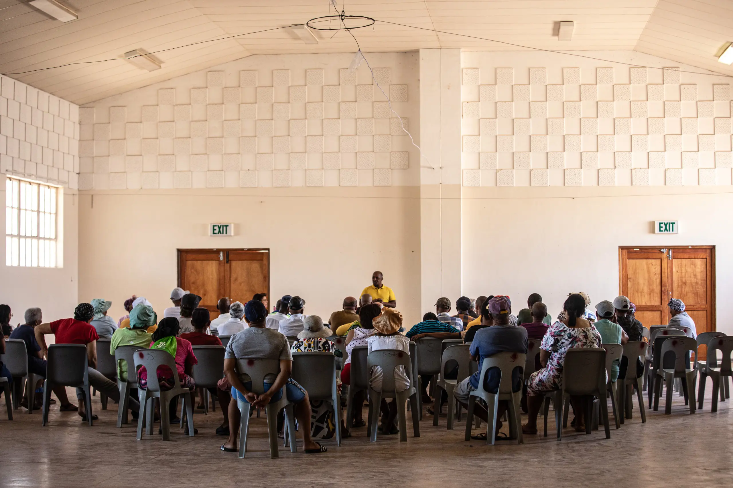 Beneficiaries from the four towns joined a public meeting hosted by the non-profit organisation Protect the West Coast to discuss how they can come together to find a solution to their land claim. Picture: Kayleen Morgan/ Eyewitness News Beneficiaries from the four towns joined a public meeting hosted by the non-profit organisation Protect the West Coast to discuss how they can come together to find a solution to their land claim. Picture: Kayleen Morgan/ Eyewitness News