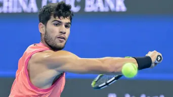 Swiatek and Sabalenka set up French Open clash as Alcaraz in hunt for semis Swiatek and Sabalenka set up French Open clash as Alcaraz in hunt for semis