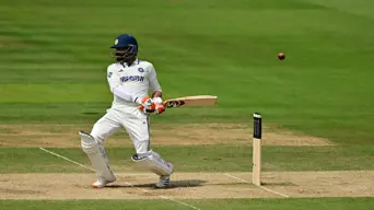 Jadeja hailed for taking India close but Gavaskar rues lack of risk Jadeja hailed for taking India close but Gavaskar rues lack of risk