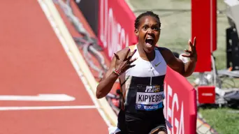 Kenyans Chebet, Kipyegon light up Eugene Diamond League with world records Kenyans Chebet, Kipyegon light up Eugene Diamond League with world records