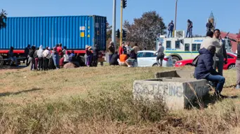 Daughter of Riverlea man who died in a crossfire says he was on his way home from work Daughter of Riverlea man who died in a crossfire says he was on his way home from work