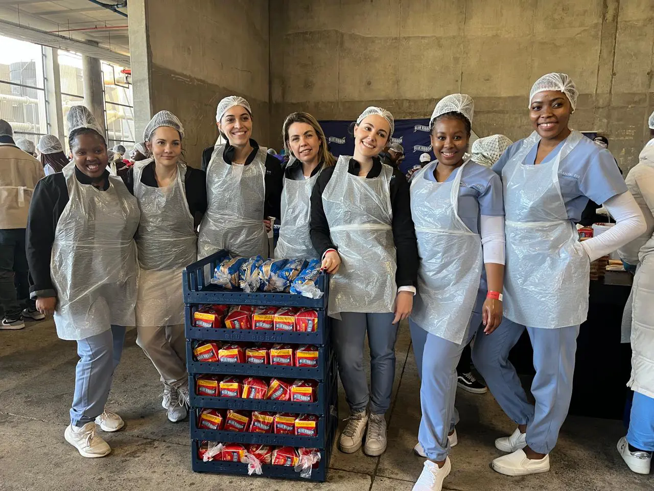 Volunteers during the Ladles of Love Mandela Day event at the DHL Stadium in Cape Town on 18 July 2025. Picture: Lauren Isaacs/EWN Volunteers during the Ladles of Love Mandela Day event at the DHL Stadium in Cape Town on 18 July 2025. Picture: Lauren Isaacs/EWN