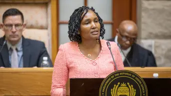 Simelane accuses DA of shielding man suspected of murdering her sister Simelane accuses DA of shielding man suspected of murdering her sister